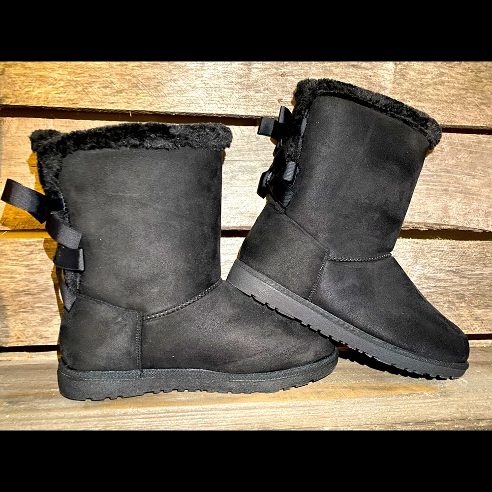HotTomato Womens boots - Size 12
